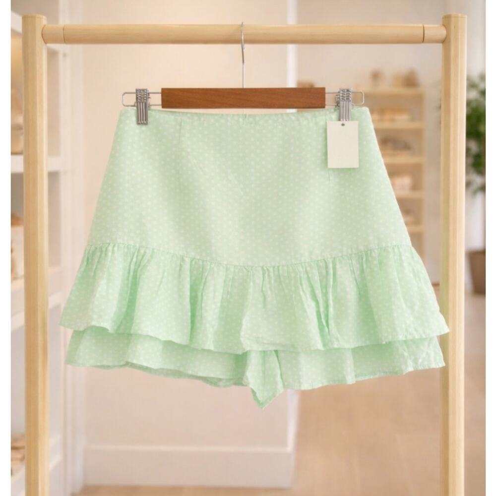 Zara Light Green White Polka Dot Ruffle Shorts M NWT - Picture 3 of 3